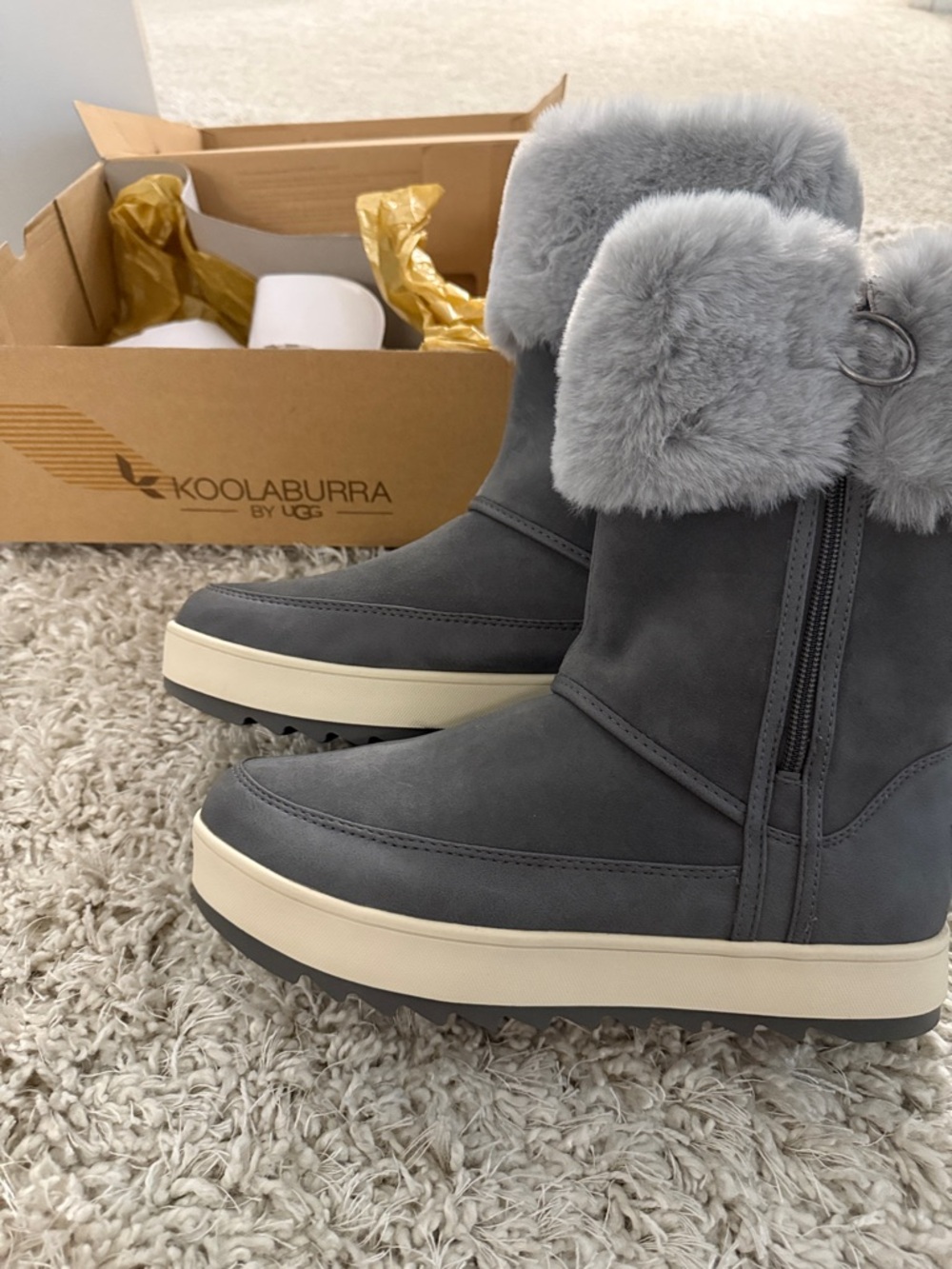 Koolaburra Women's Gray Faux-Fur Winter Boots